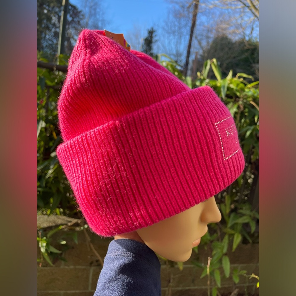 Kurt Geiger Vibrant Pink  Beanie. - Picture 4 of 15